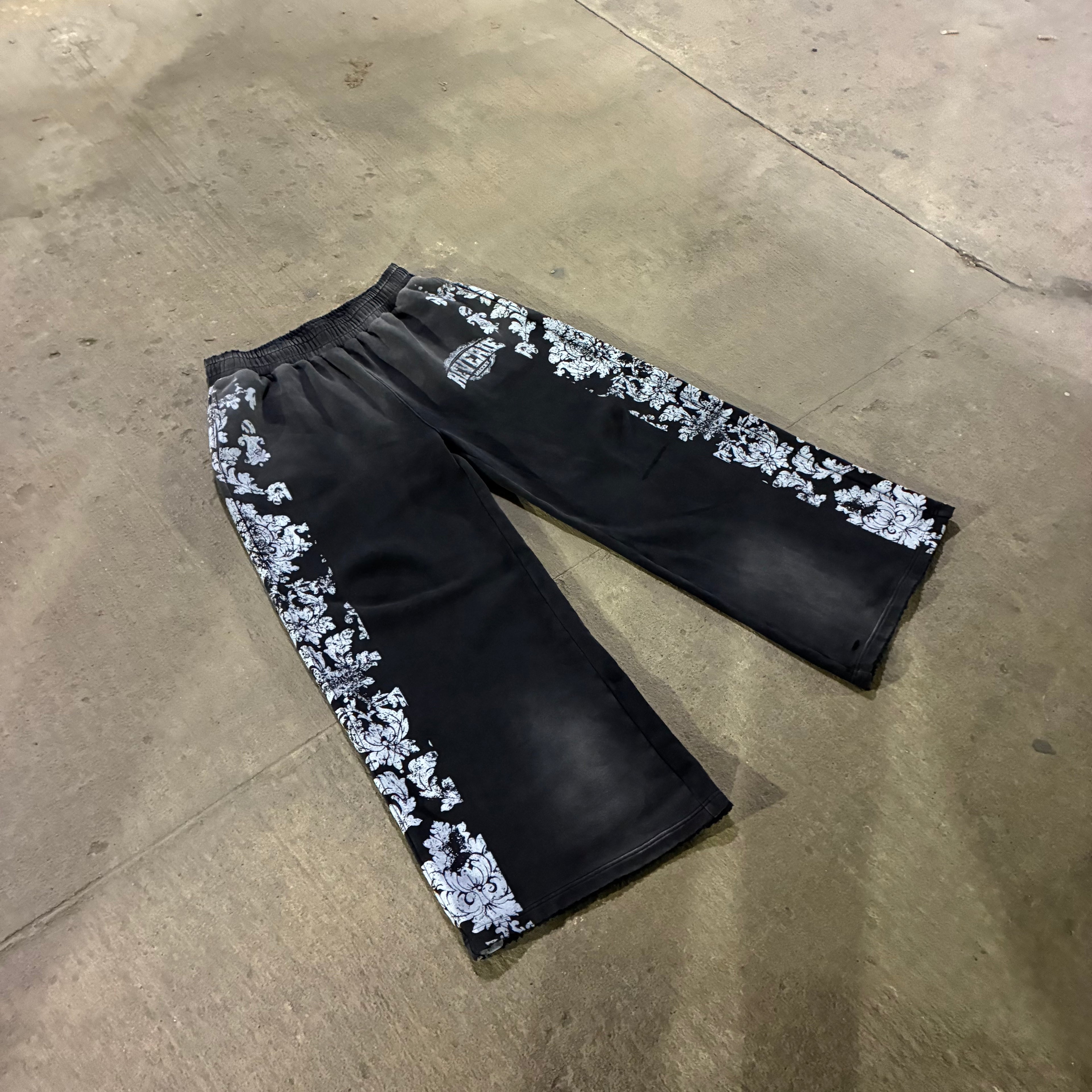 CHARCOAL MMXXV SWEATPANTS
